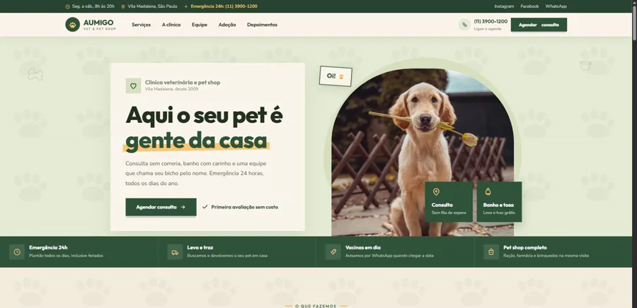 Home do site da clínica veterinária AUMIGO, com foto de cachorro e chamada de agendamento
